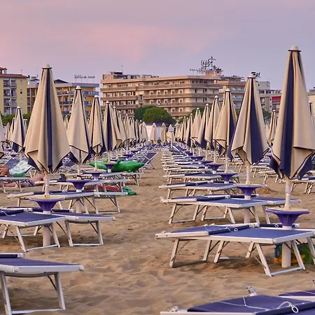 아파트 Bright In A Area In Bibione- Beahost