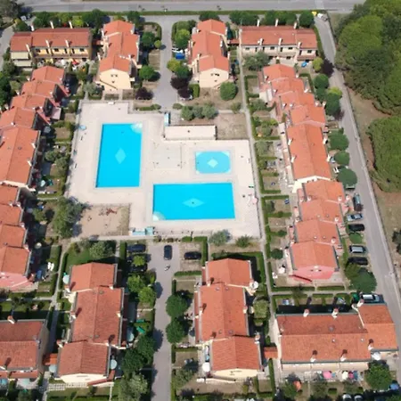 아파트 Bright In A Area In Bibione- Beahost
