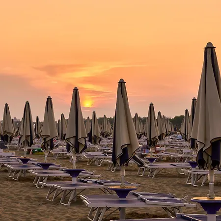 Bright In A Area In Bibione- Beahost Appartamento Bibione